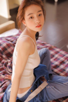不小心缩小掉进女生的午饭里